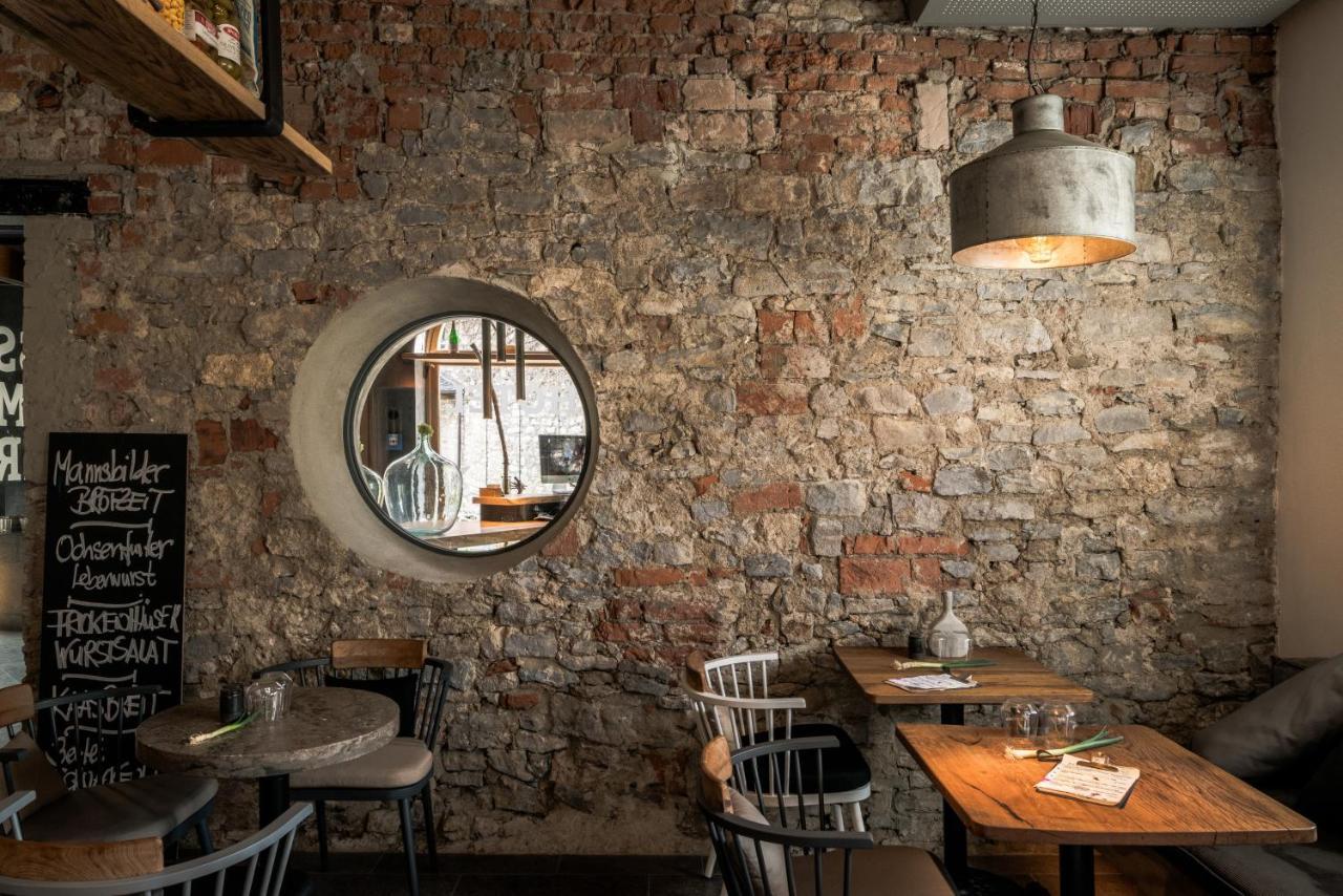 / Weingut Meintzinger Hotel